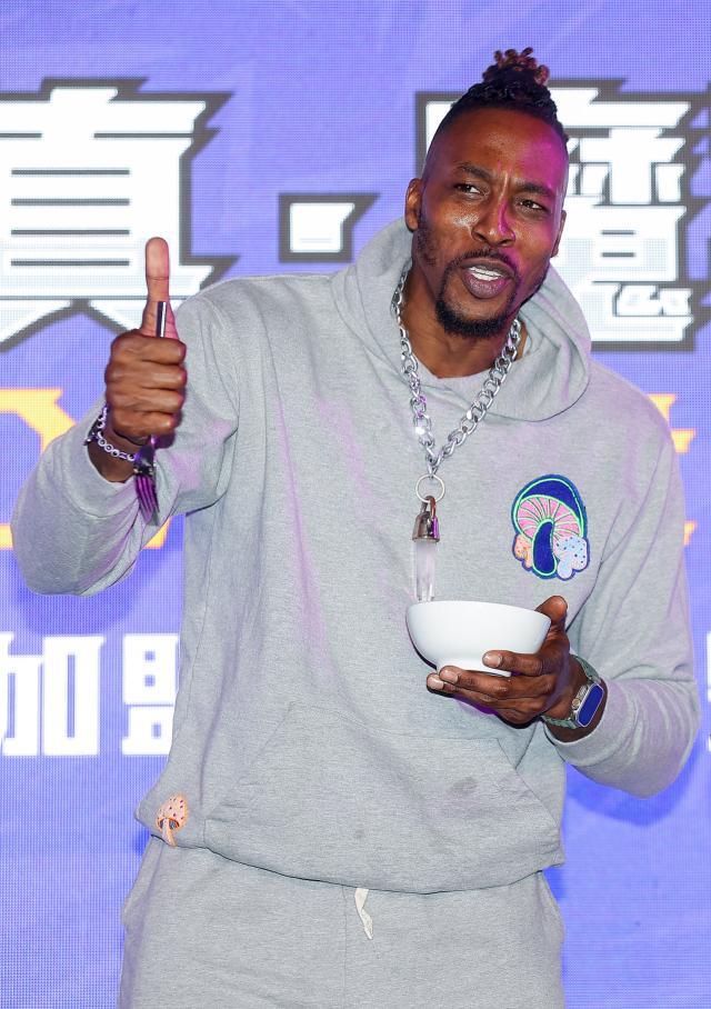 1668360993573088241.jpg 19275215.jpg